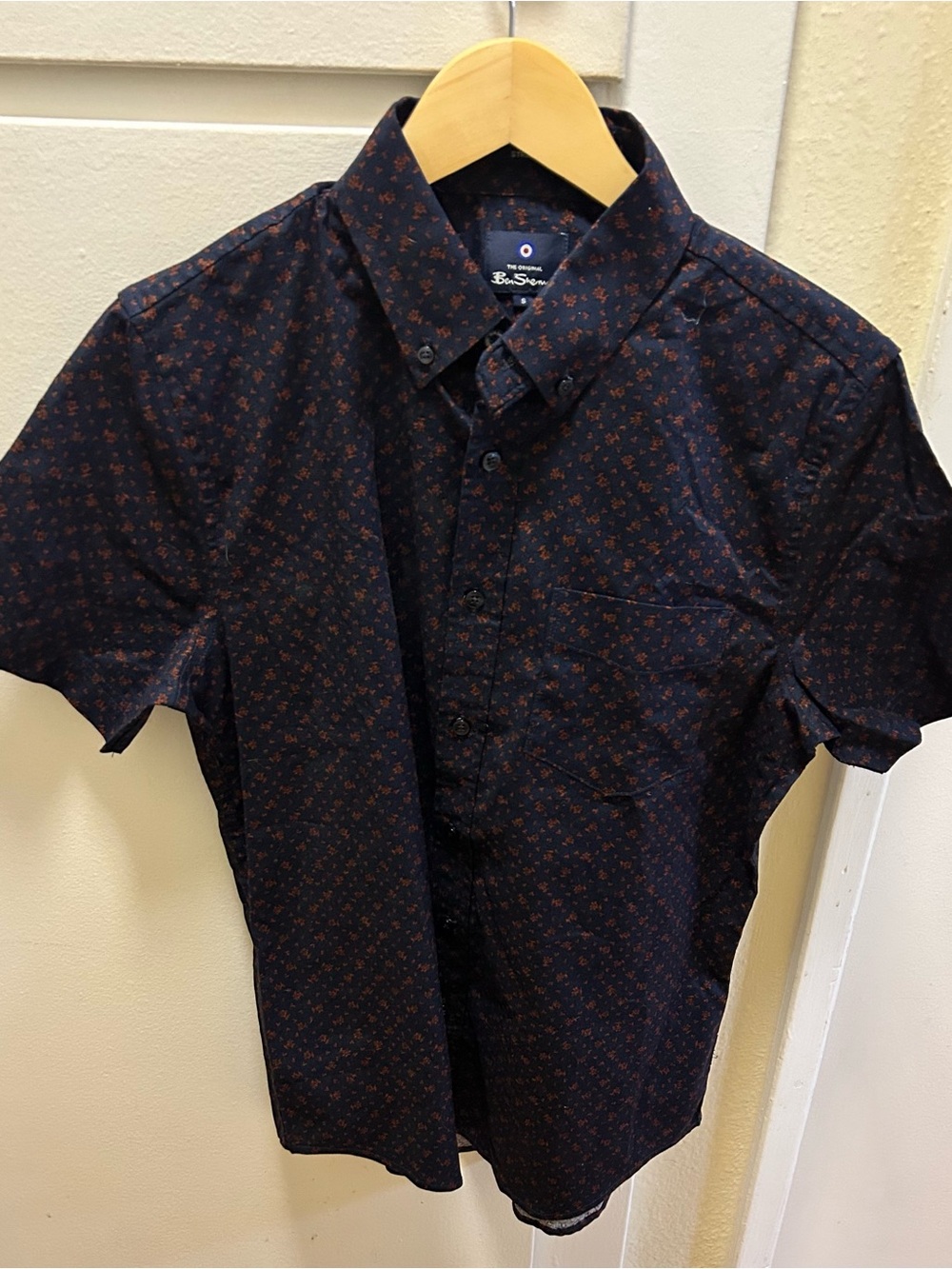 Ben Sherman Navy Short-Sleeve Button-Down with Maroon Microprint